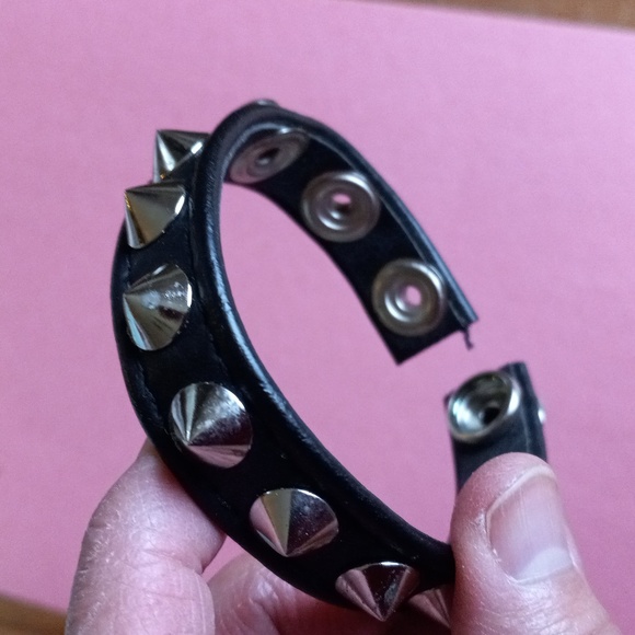 Black Bracelet with Studs and 3 Sizes For Adjusting, appears to be Leather - Picture 3 of 4